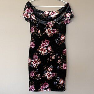 Vintage Seduction Off-the-Shoulder Floral Velvet Dress
